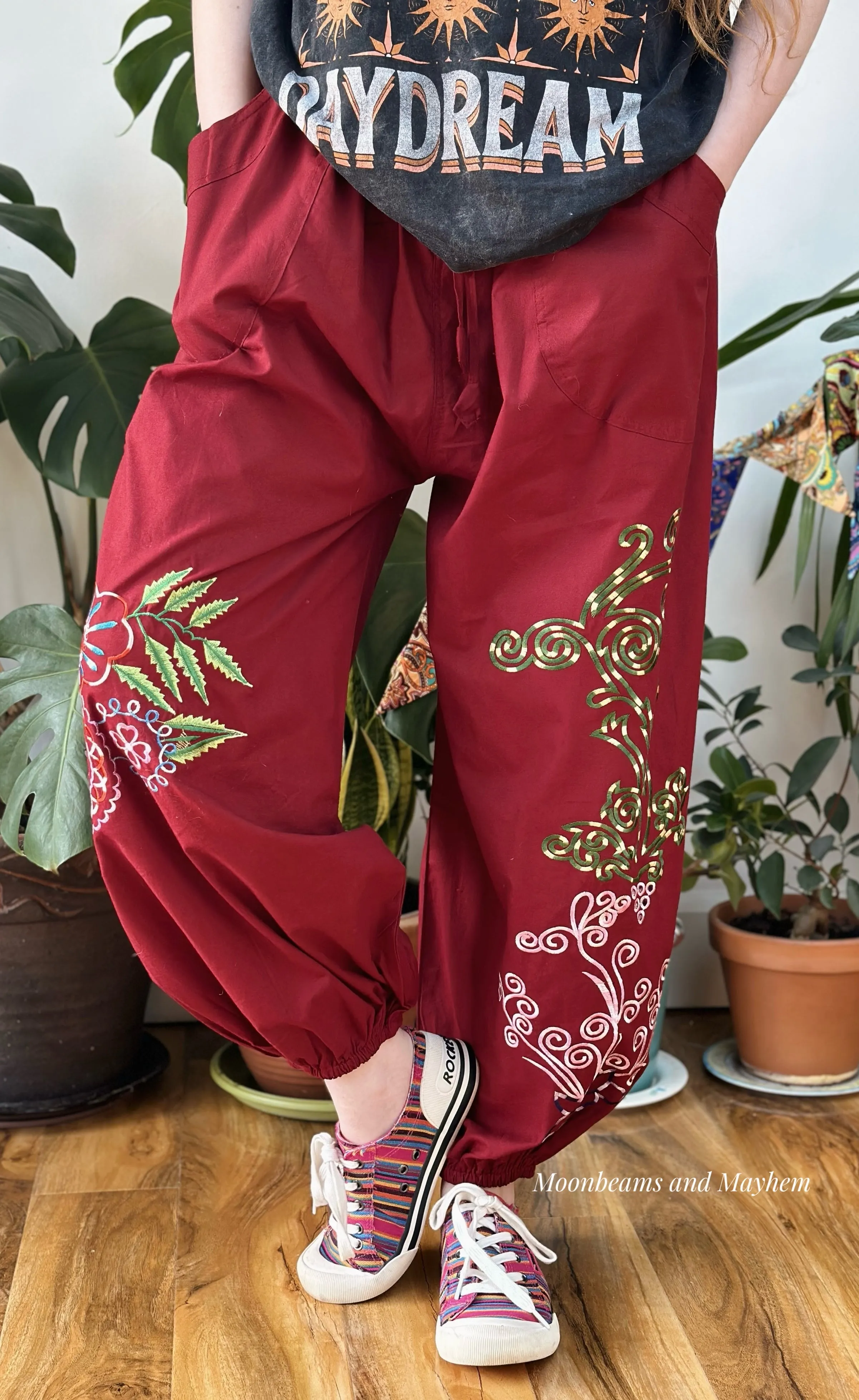 BLOOMING GORGEOUS CLARET HAREM TROUSERS M/L