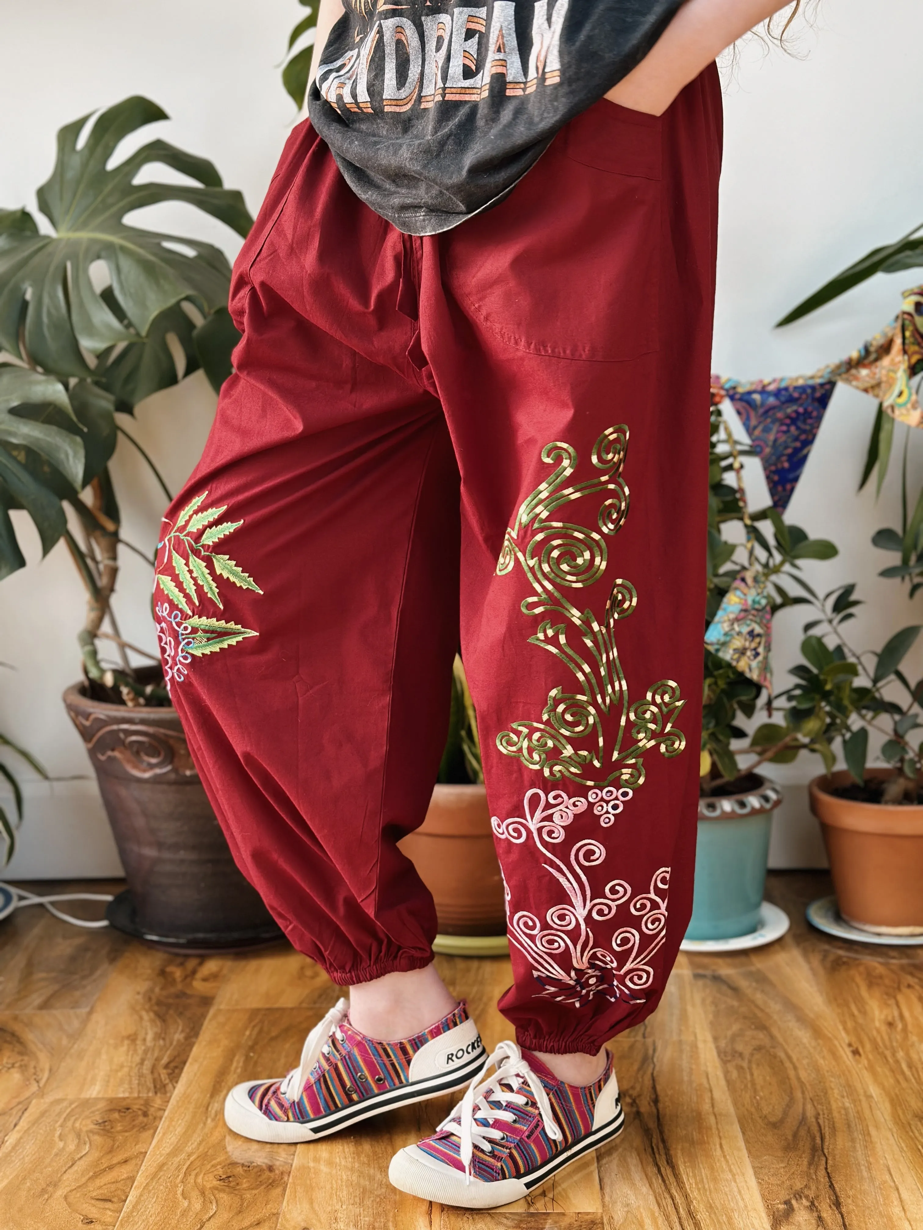 BLOOMING GORGEOUS CLARET HAREM TROUSERS M/L