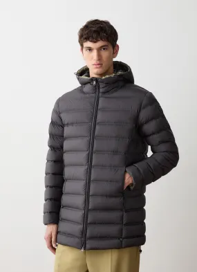 Down jacket with seamless quilting-