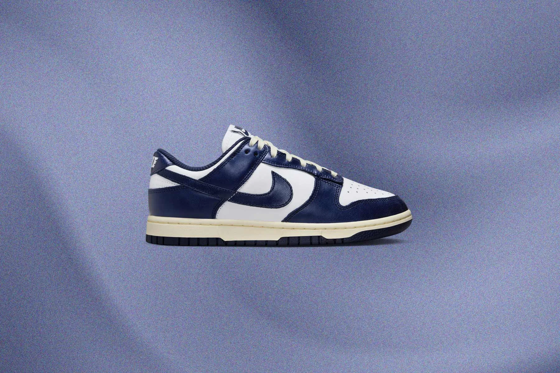 Dunk Low Women's Vintage Navy - White/Midnight Navy/Coconut Milk