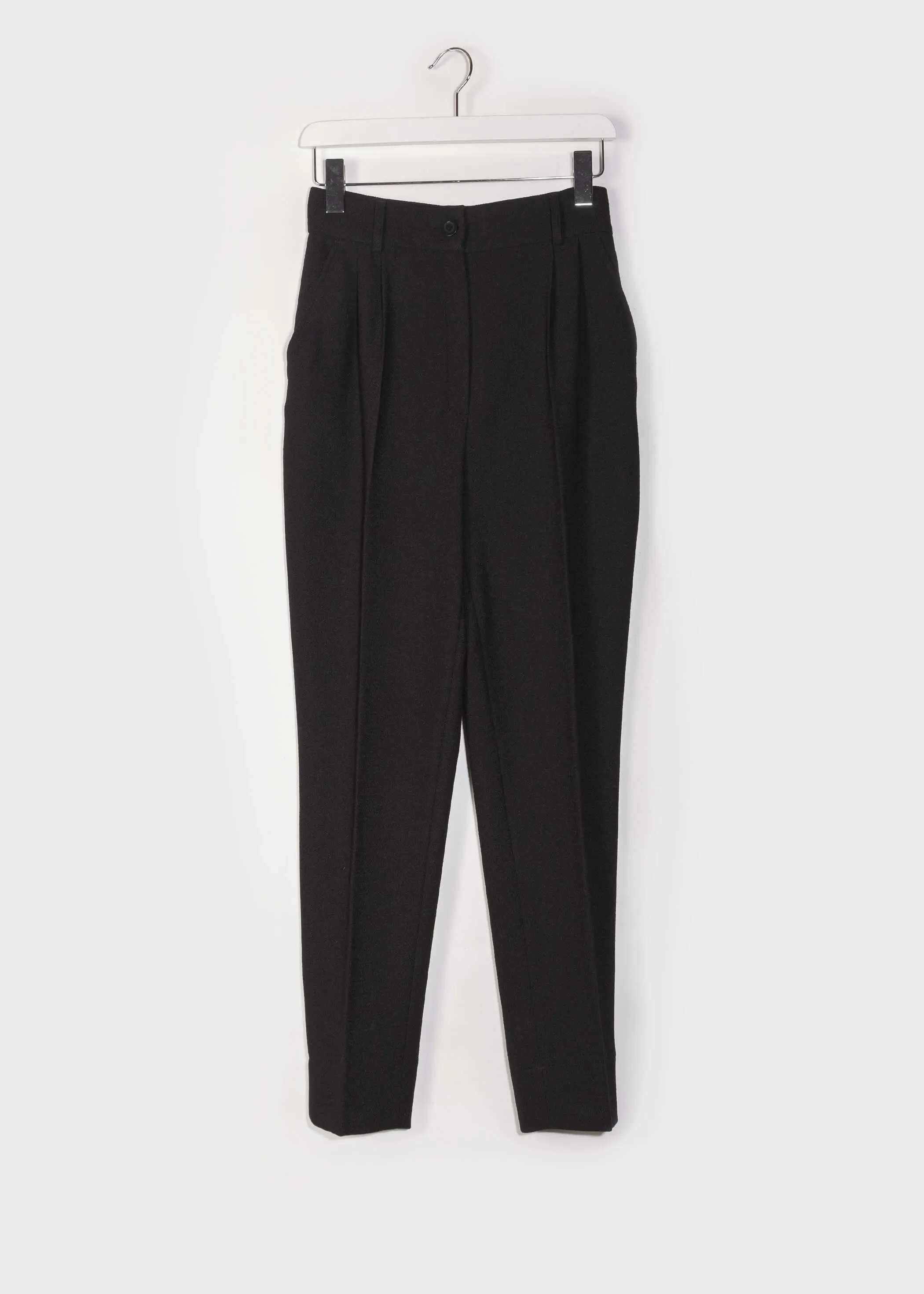 EMMY Pleated Highwaisted Trousers - Black