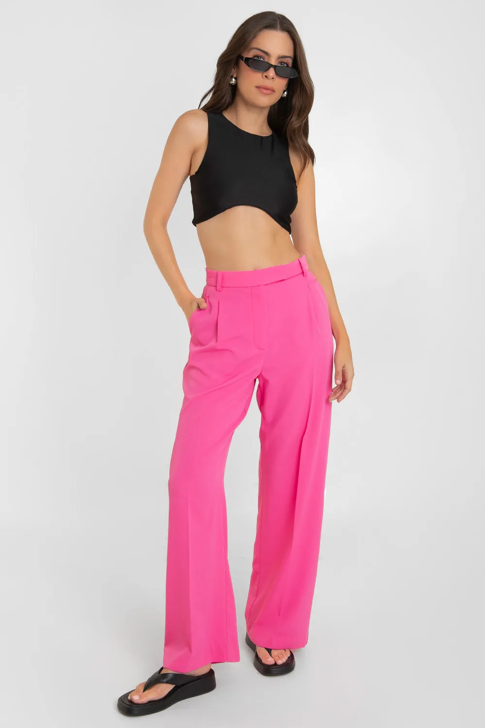 Pantalón de tiro alto fit wide leg con pinzas