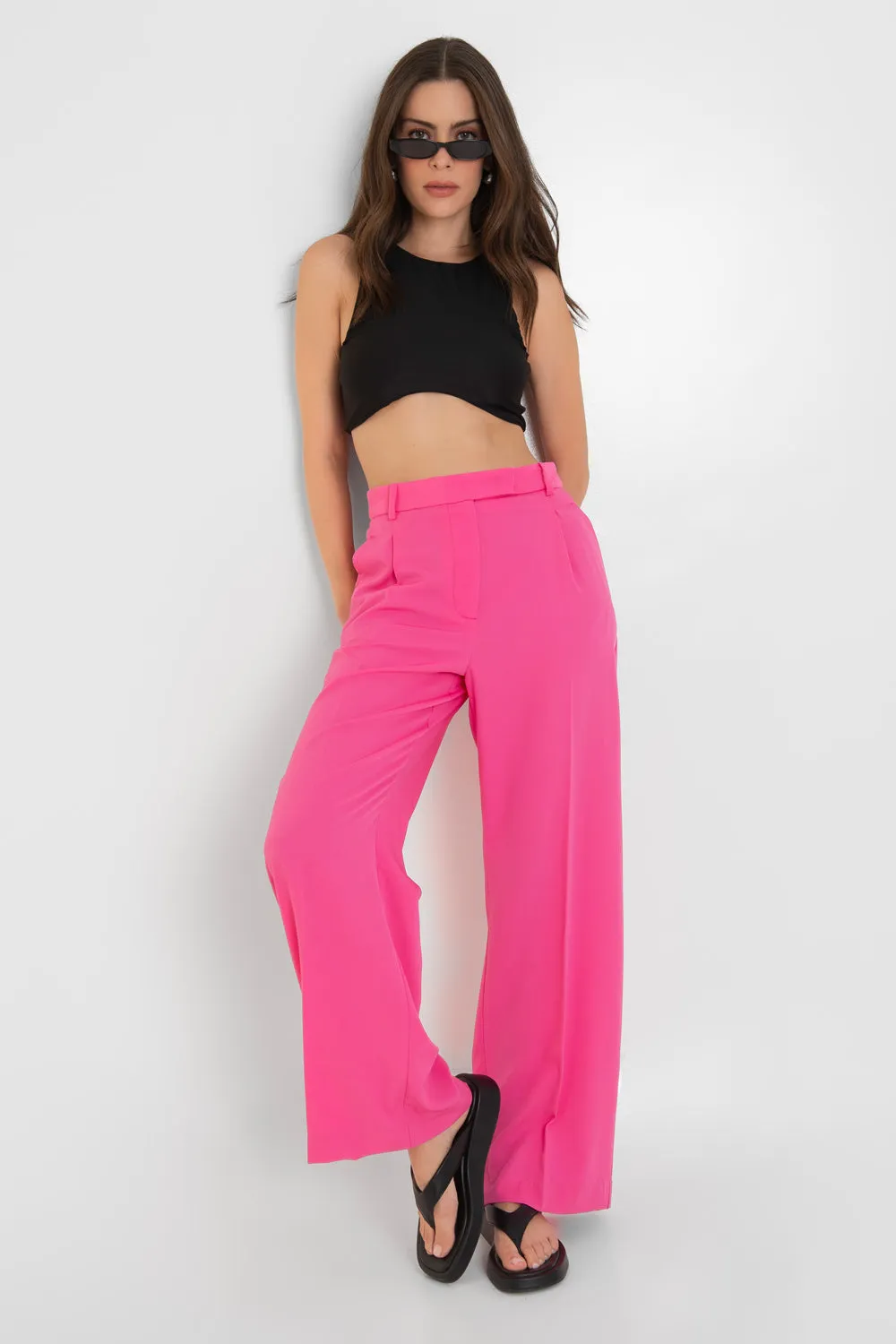 Pantalón de tiro alto fit wide leg con pinzas