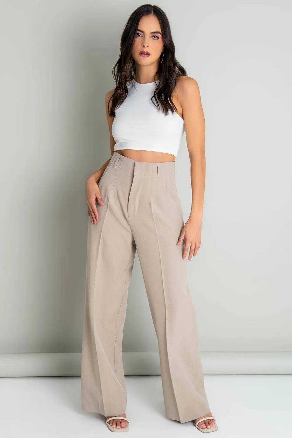 Pantalón fit wide leg tiro alto con pinzas