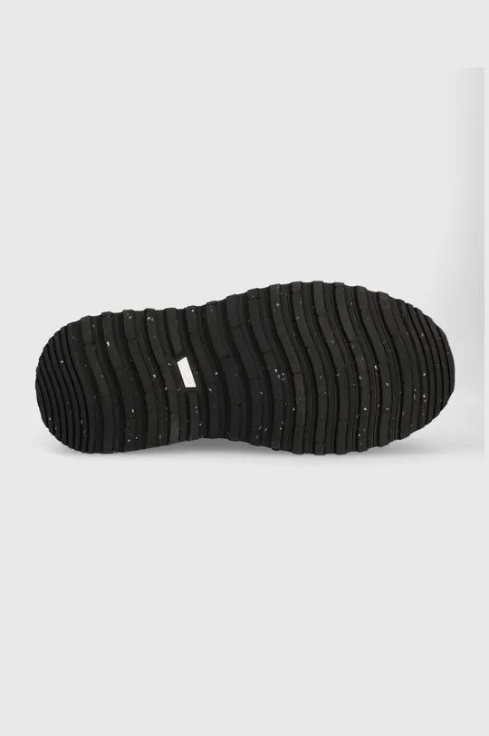 Suicoke snow boots black color