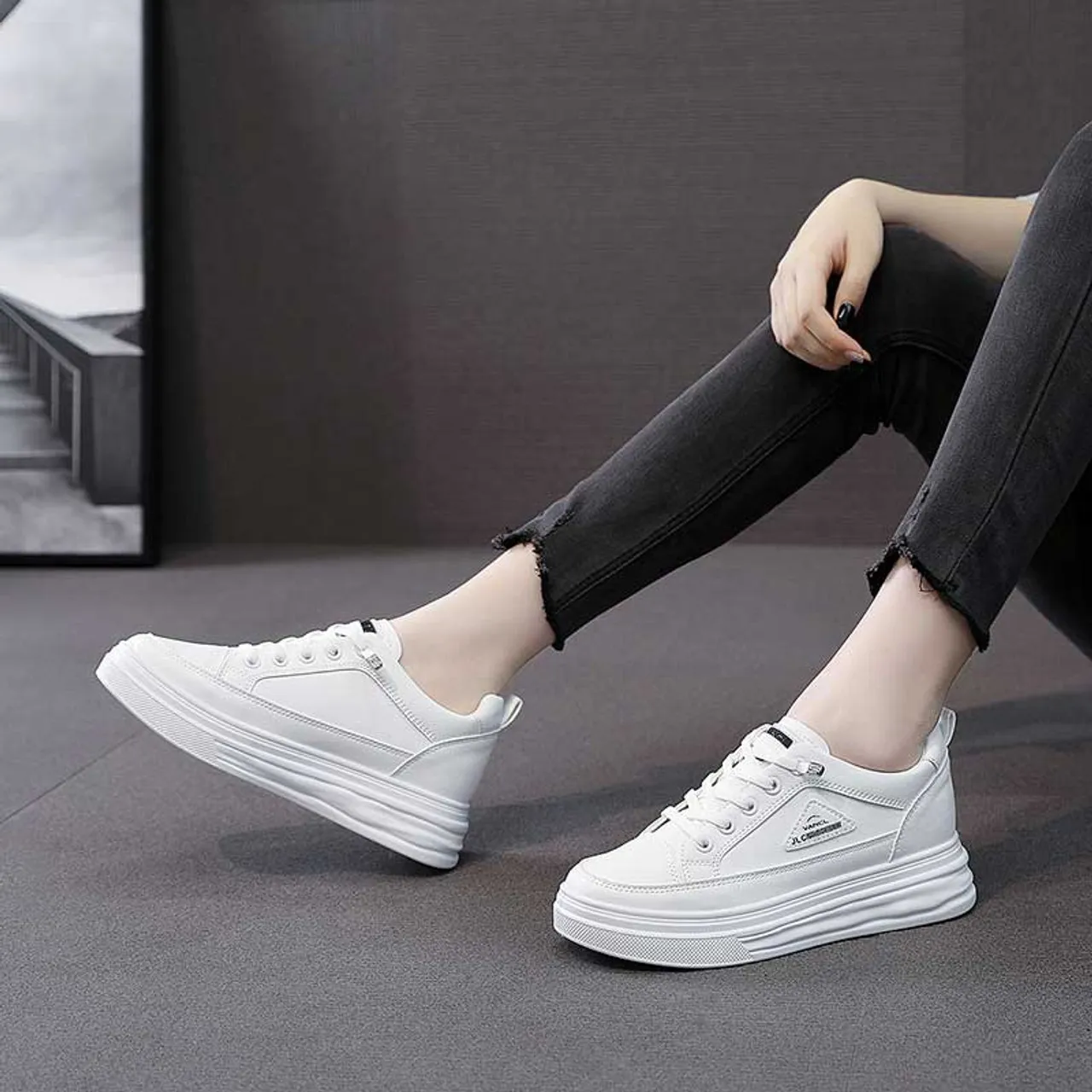 White label pattern thick sole casual shoe sneaker