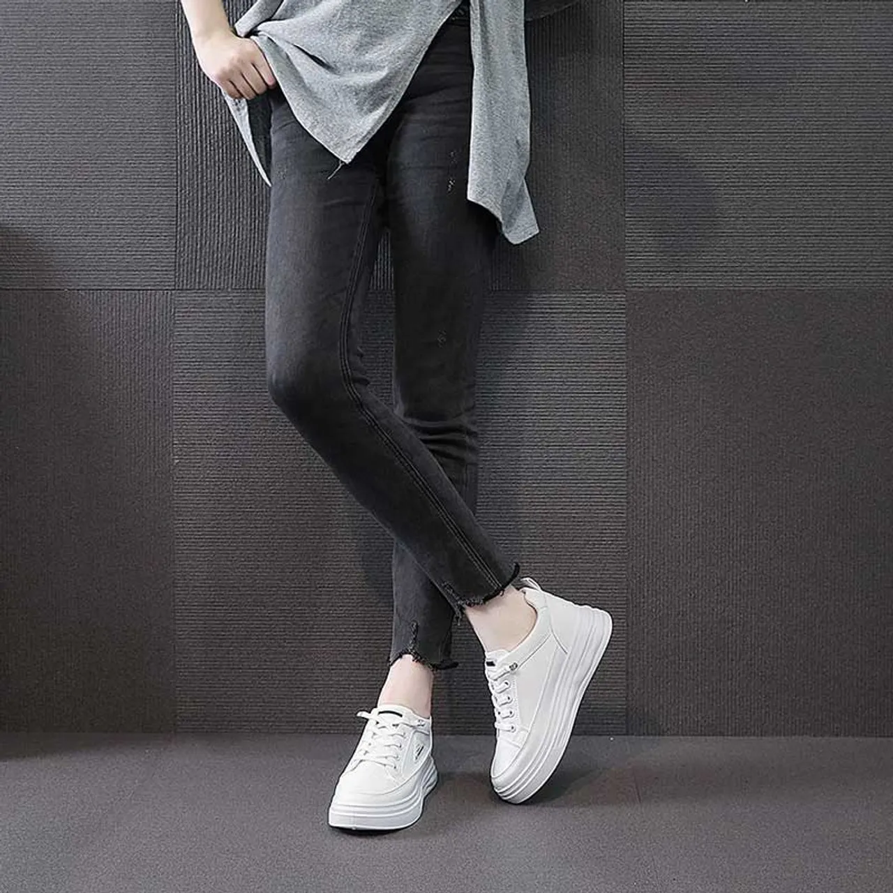 White label pattern thick sole casual shoe sneaker