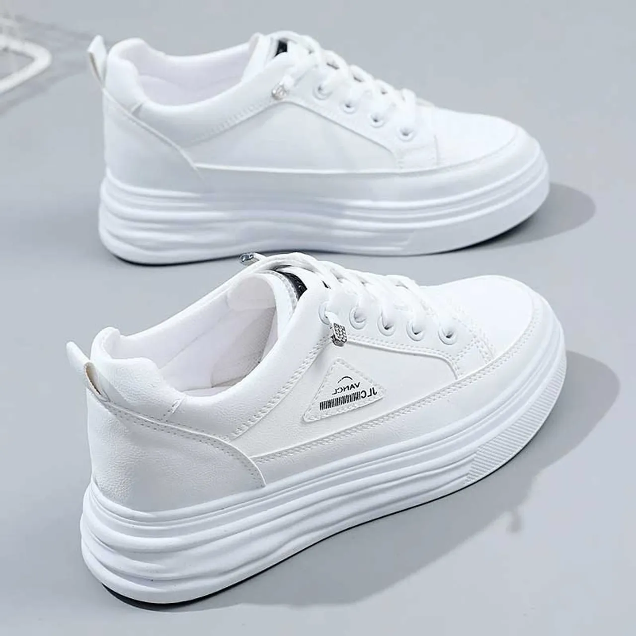 White label pattern thick sole casual shoe sneaker